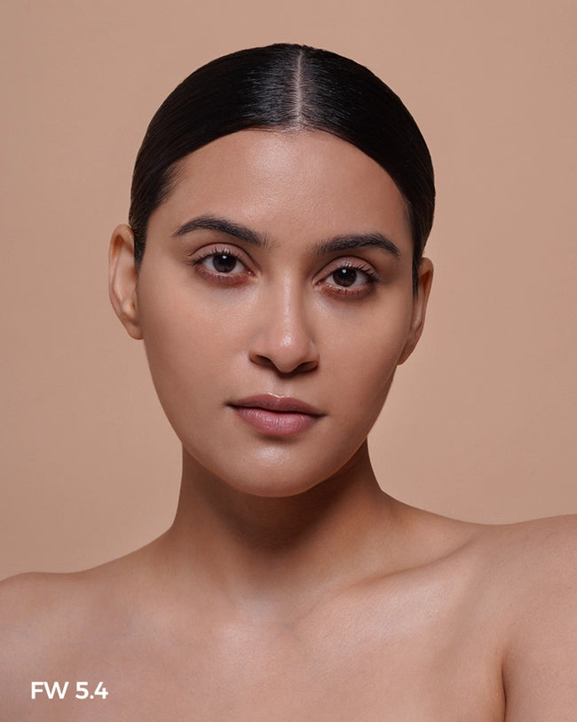 Colorbar 24Hrs Weightless Liquid Foundation (25ml).