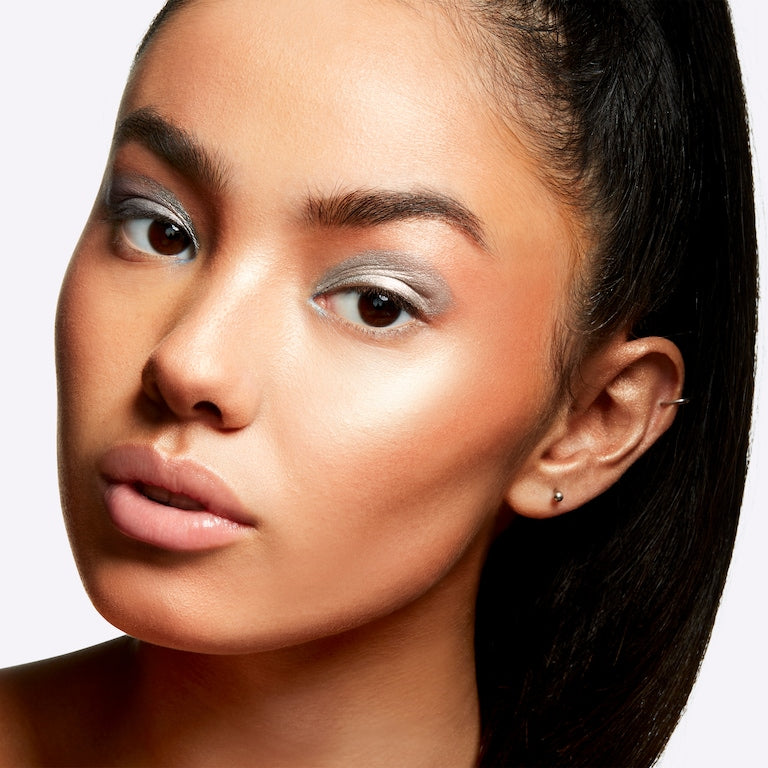 M.A.C Extra Dimension Skinfinish Powder - Oh, Darling! (9gm)