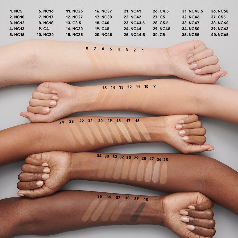 M.A.C Studio Fix Fluid SPF 15 24HR Matte Foundation + Oil Control NC15 (30 ml)