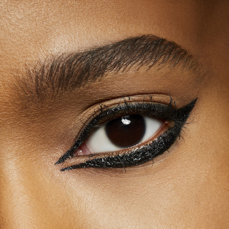 M.A.C Liquidlast 24Hour Waterproof Liner - Point black (2.5ml)