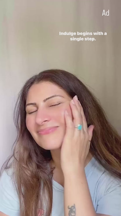 Clinq Clarify Foaming Facewash (150ml).